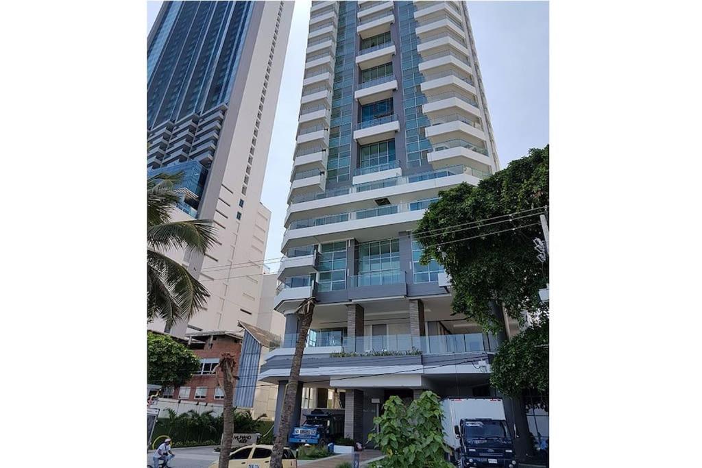 Murano Elite Luxury Oceanfront Bocagrande. Apartamento *